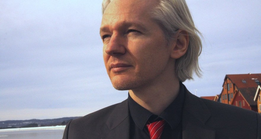 40 rebuttals to the media’s smears of Julian Assange – by someone who was actually there